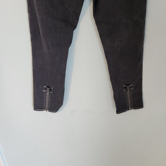 Jordache Jeans Straight Dark Wash Black Denim Bow Ankle Zip Size‎ 30 - 32x26 EUC - Picture 4 of 16